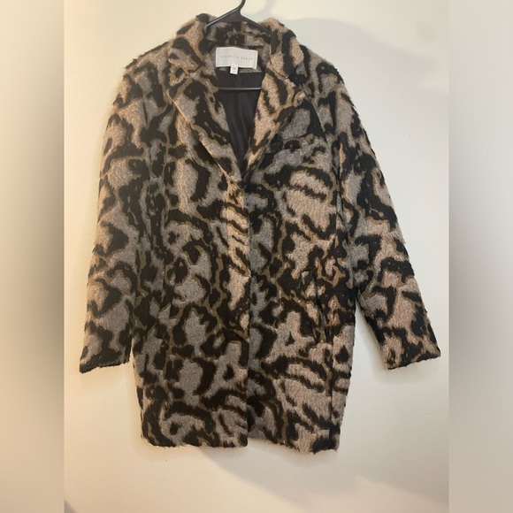 Veronica Beard Camille Jacquard Leopard Button Coat, Size 2, Wool and Alpaca - Picture 3 of 10